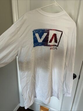 Men’s RVCA White Long Sleeve Shirt with Blue and Red Logo XL NWT